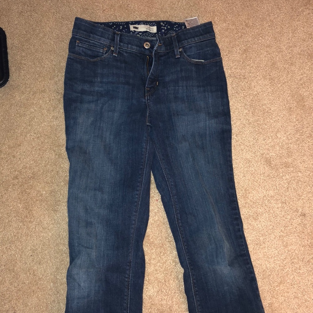 Women’s Levi jeans
